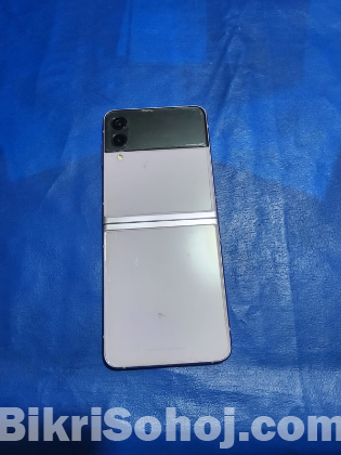 Samsung Galaxy Z Flip 3